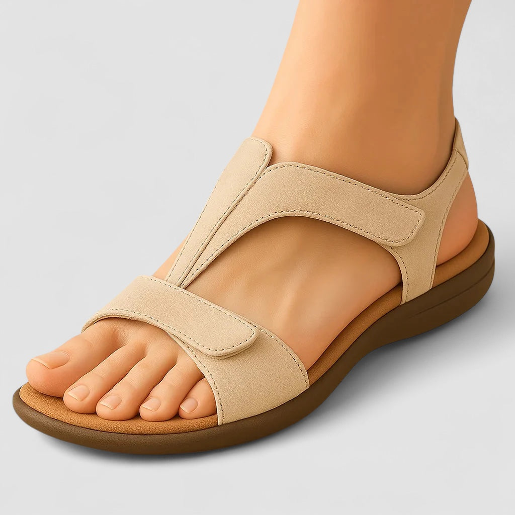Birgitta | Richmond sandal med komfortabel kilehæl