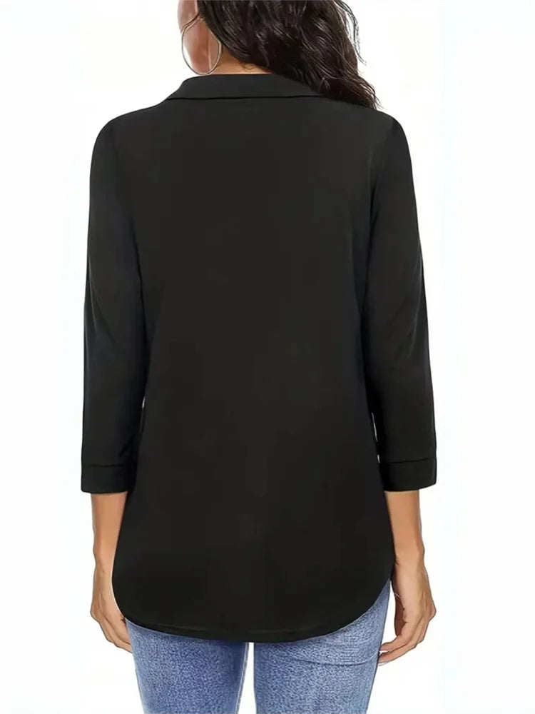 Birgitta | Elegant hverdagsbluse med V-udskæring