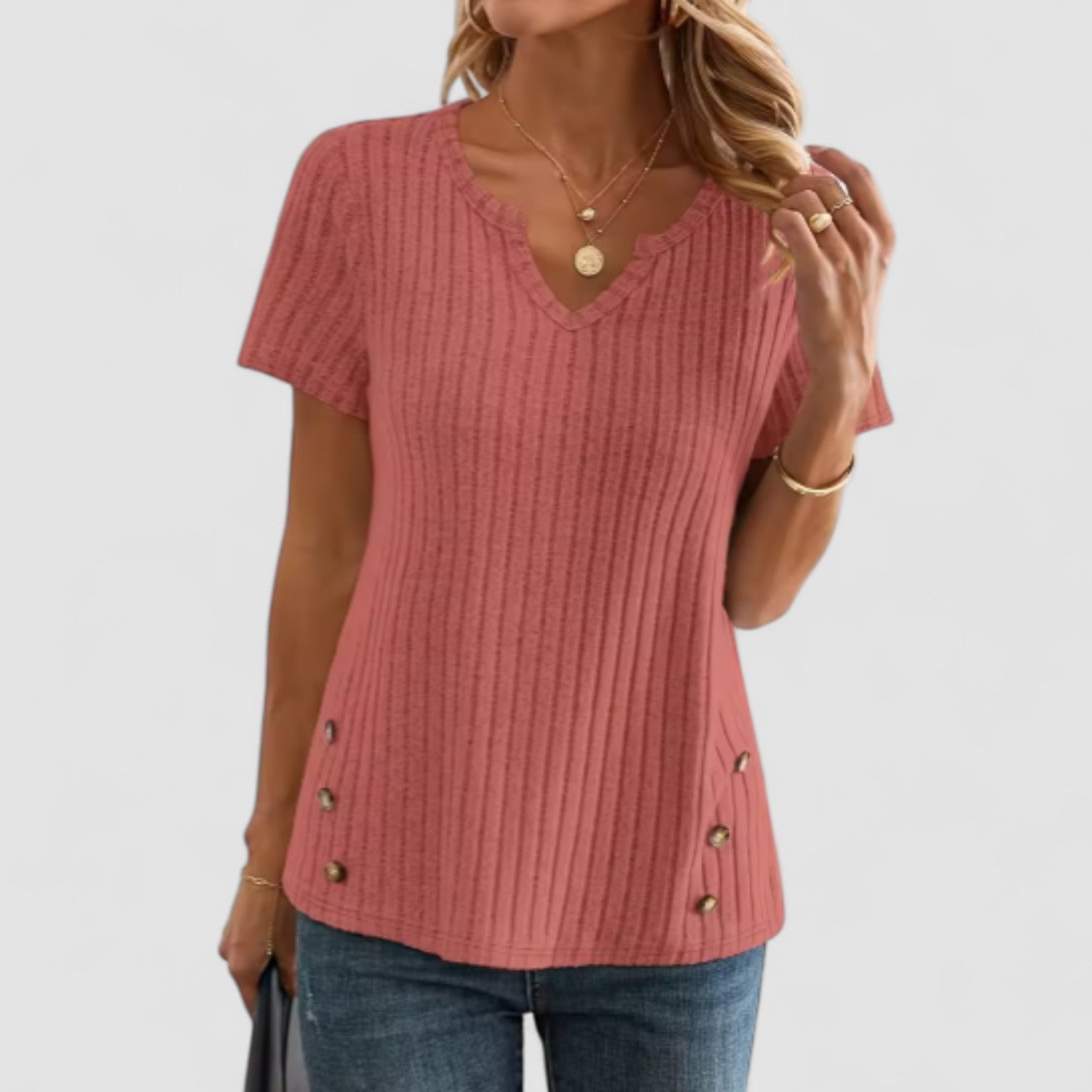 Birgitta | V-hals top med diskrete detaljer